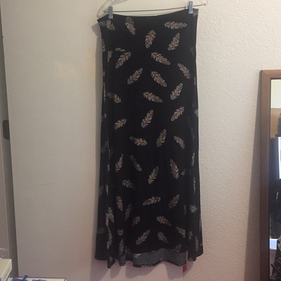 Feather Maxi dress - Picture 2 of 3